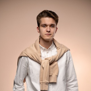 Логотип @kamanin - Илья и точка 🚀