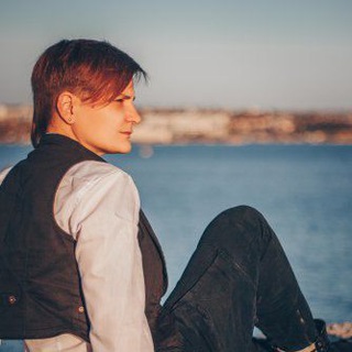 Логотип @kaplyamasla - Astahova