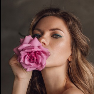 Логотип @karinalylu - Karina Zhuravleva