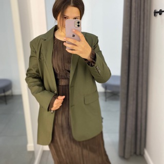 Логотип @karinkazelenaya - Карина Зеленая | Парфюм, платья