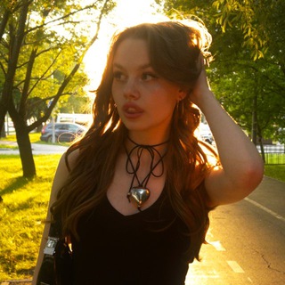 Логотип @karisshhaaww - каришaww⋆˚࿔