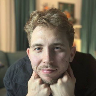 Логотип @karlsonnakrishe - Петр Акимов