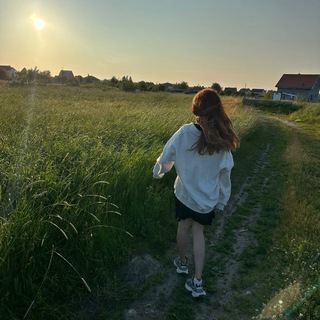 Логотип @karolinkaqueentgk - каролинка квин