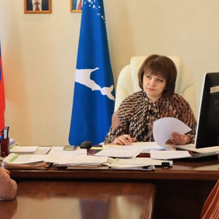 Логотип @karpukova - Ирина Карпукова / Мэр Смирных