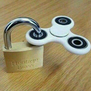 Логотип @kartinaschki - Картинащки и букафки