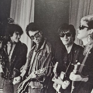 Логотип @kaspariansimfokino - Юрий Каспарян, группа КИНО и их друзья🙂