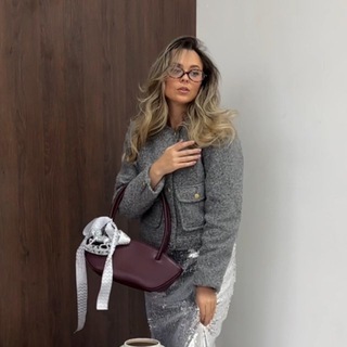 Логотип @kateurazova - Edited by Kate