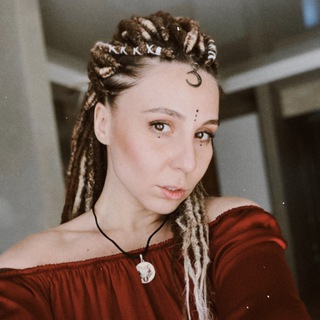 Логотип @katewakss - Катерина Аксёнова