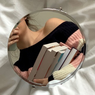 Логотип @katikat01 - Катя. Книги. Кофе.