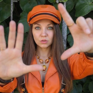 Логотип @katrinmotion - Кэтрин Мо | Видео с AI