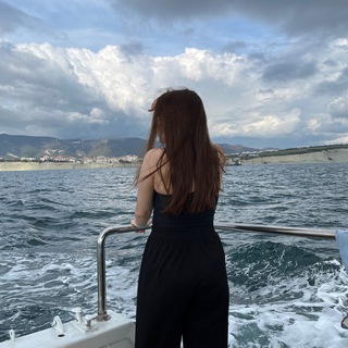 Логотип @katushh0 - катюшш