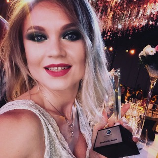 Логотип @katyatiuni - AIA: Adult Influencer Agency