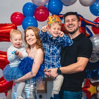 Логотип @katylifevlogs - KatylifeVlog 😍