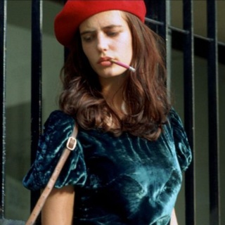 Логотип @katyuha_smotrit - вселенная мультикатюхи