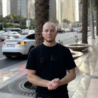 Логотип @kazakov_life - Паша Казак