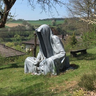 Логотип @kekekekdc - мир грешных поступков