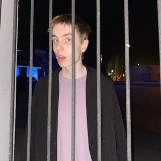 Логотип @keknyti_chel - Айнура отвечает