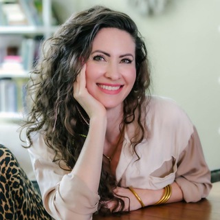 Логотип @kellybroganmd - Kelly Brogan MD