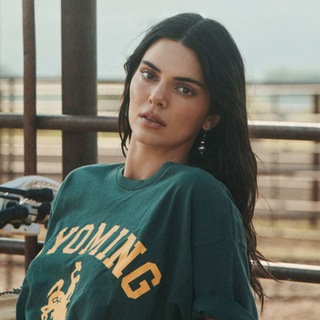 Логотип @kendalldaily - Kendall Jenner