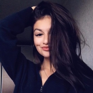 Логотип @kg_mood - K