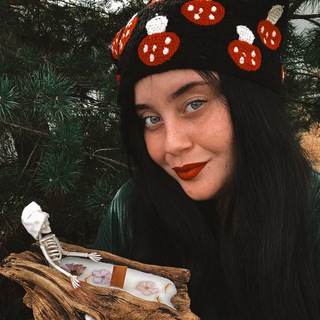 Логотип @khizhina_chudess - Хижина Чудес✨