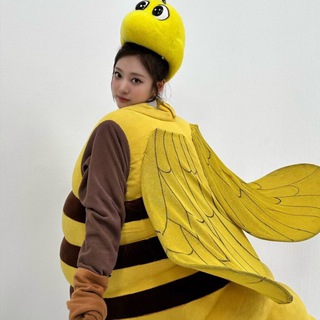 Логотип @kikiiaabah - желтая лиша.🤏🐥