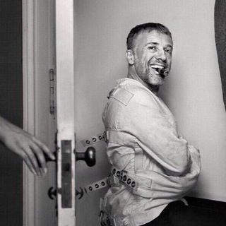 Логотип @kinanebudet - кина не будет