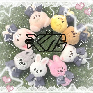 Логотип @kingstray - королевство stray kids 🌷