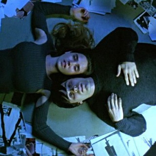 Логотип @kino_vino_and_domino - Кино, вино и домино