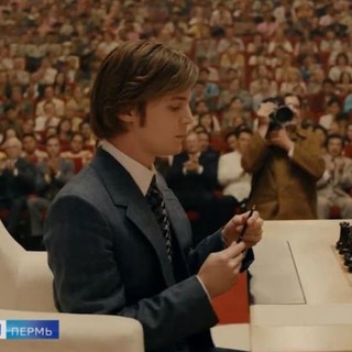 Логотип @kinofilmirus - Этерна Карамора