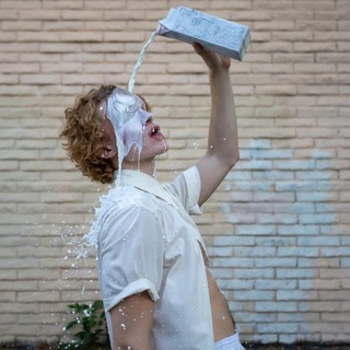 Логотип @kinomanna - kinomanna: diaries