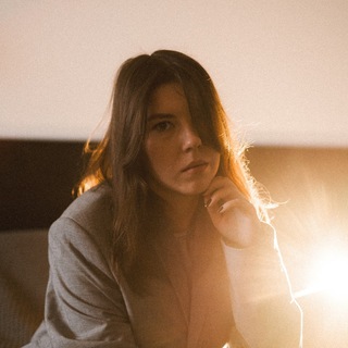 Логотип @kisochnaya - КИСОЧНАЯ