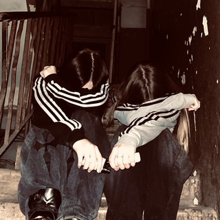 Логотип @kitytww - епты бля ⌖