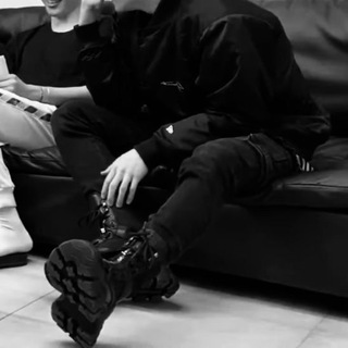 Логотип @kjhgfddzss - терор в подгузниках