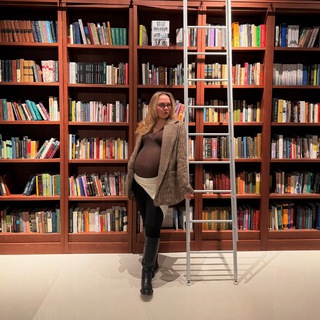 Логотип @kkulikovabook - Куликова о книгах и жизни