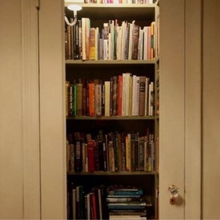 Логотип @kladovkapoeticheskaia - Поэтическая кладовка