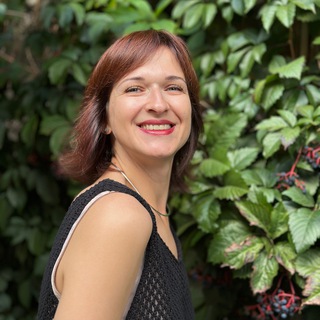 Логотип @klashkina_marina_pro - Марина Клашкина. Продюссер на вайбе