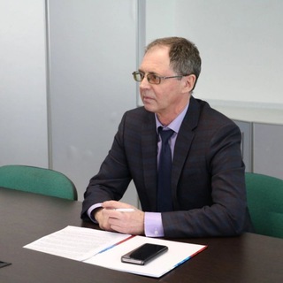 Логотип @klyuevev - Евгений Клюев.