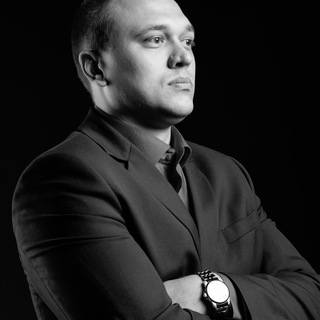 Логотип @knigi_danicha - Книги | кино от Данича