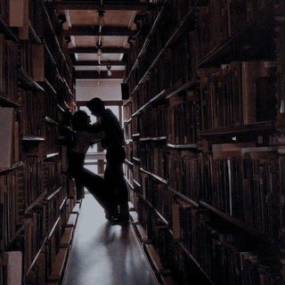 Логотип @knignuezarisovki - Книжные зарисовки ♡