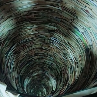 Логотип @knigoshkaf - #КнигоВыжимной