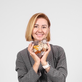 Логотип @knitbymarynik - DCredit