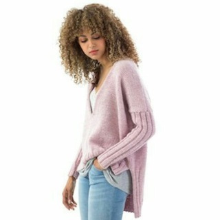 Логотип @knitwear_and_style - Стильное вязание спицами и крючком