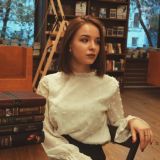 Логотип @kniyanachat - с любовью, Яна