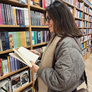 Логотип @knizhnyiygolok - Книжный уголок