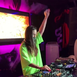 Логотип @knomusic - DJ Nadia Kno | электронная музыка 📀