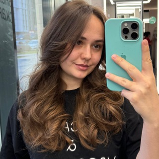 Логотип @komaarovaaa - KOMAAROVAA