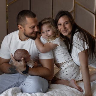 Логотип @komarowwwbl - Komarowvwbl