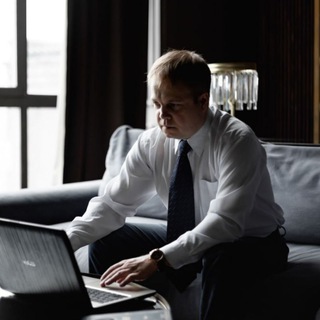 Логотип @kommentsert - Комментарии и общение с Денисом