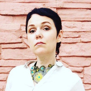 Логотип @konservativnaya - Елена Коломийченко